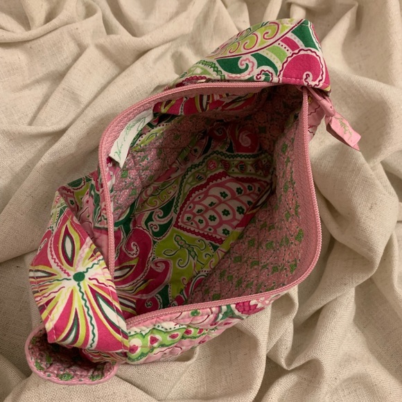 Bright and Fun Vera Bradley Purse - Picture 6 of 6